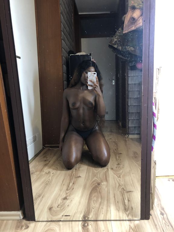 Sarahbrown_officialleaked onlyfans nude picture
