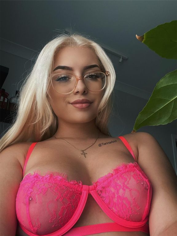 tiannaannleaked onlyfans nude picture