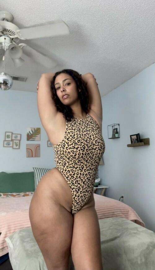 hollandwakeleaked onlyfans nude picture
